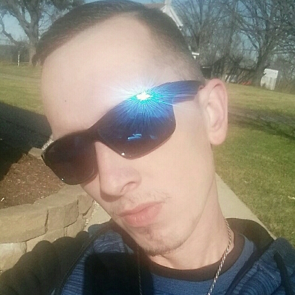 Designer clothing & apparel - Picture 1 of 1